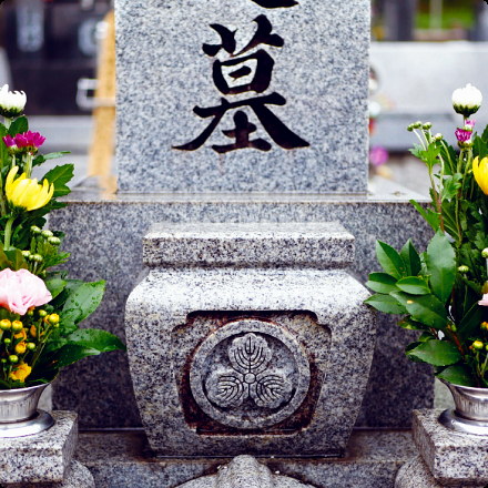 お墓と生花